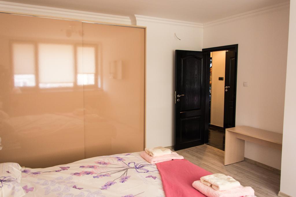 Silver Apartment ブルガス エクステリア 写真